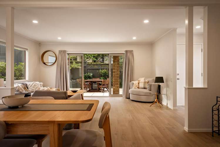 1/205 Abbotts Way Remuera_6