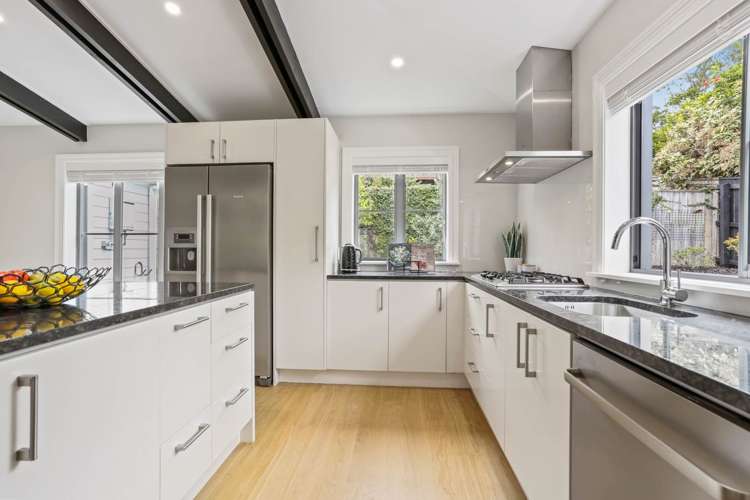 3 Culdaff Place Mount Roskill_12