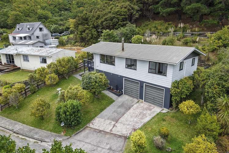 66 Castlerea Street Wainuiomata_21