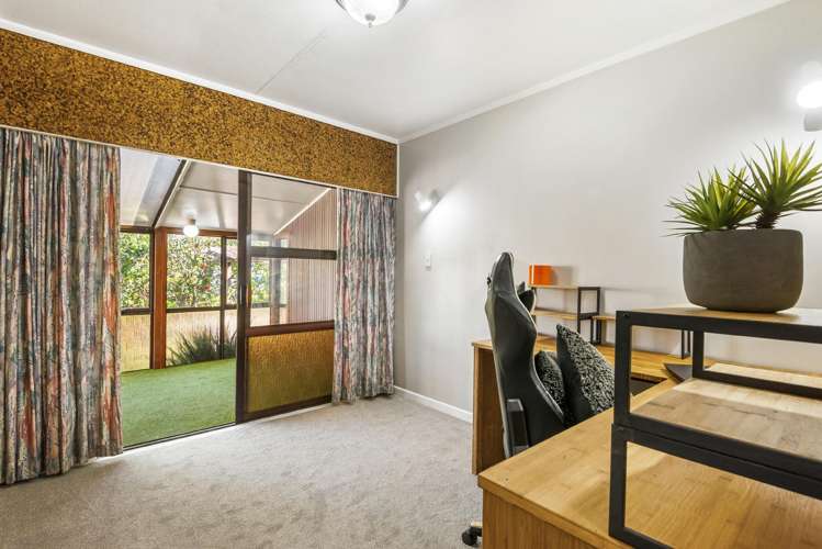 55 Blakeborough Drive Forrest Hill_17