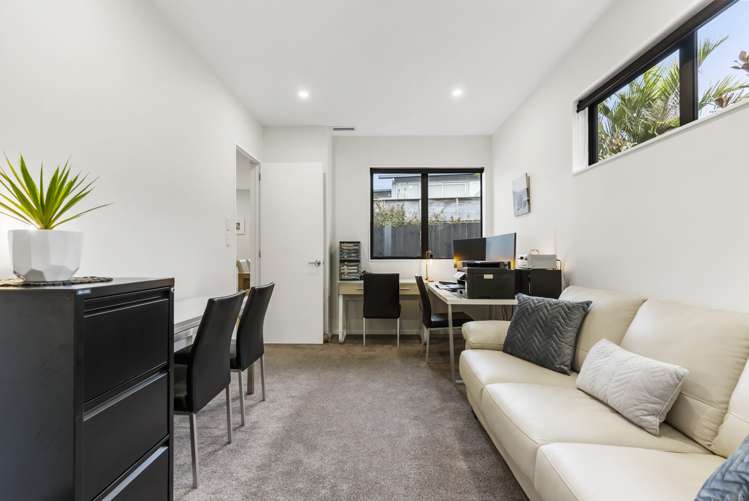 6a Hostel Access Road Eastern Beach_25