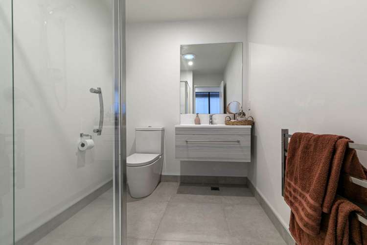 53 Bonair Crescent Millwater_10