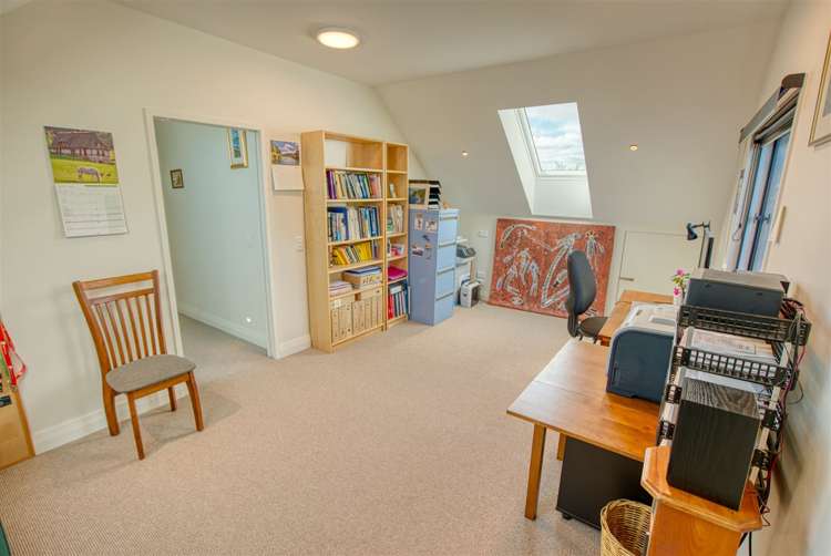 90 The Strand Okarito_12