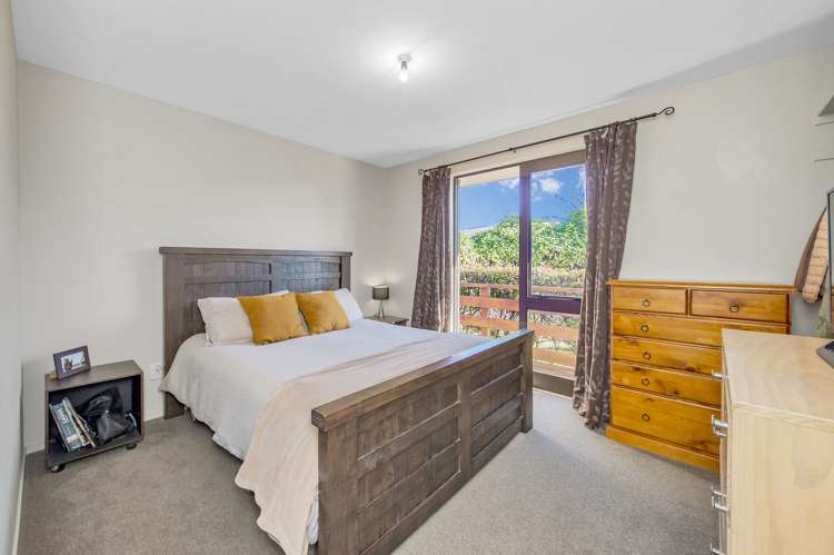 4 School Lane Kirwee_9