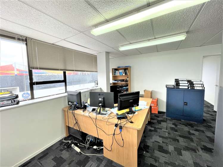 547 Te Atatu Road Te Atatu Peninsula_13
