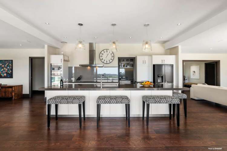 568A Whitford Road Whitford_11