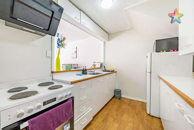 8B Wai-iti Crescent Woburn_4
