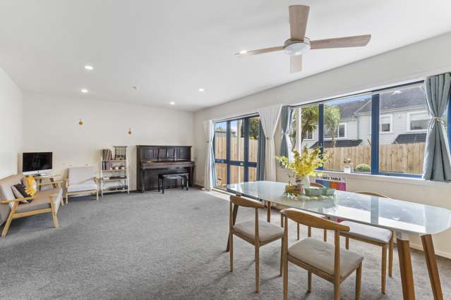 2/70 Fernhill Way Oteha_2