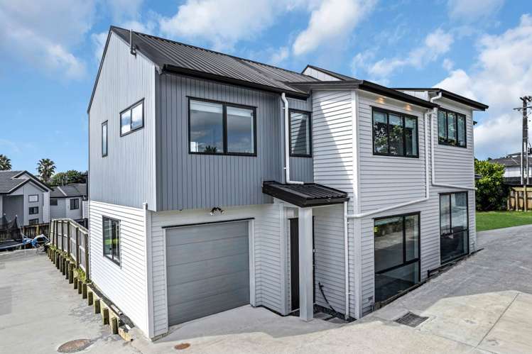 22B Tui Crescent Manurewa_13