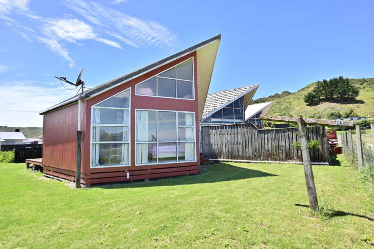 12A Weld Street Māhia Beach_15