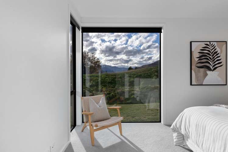 11 Kotuku Lane Jacks Point_21