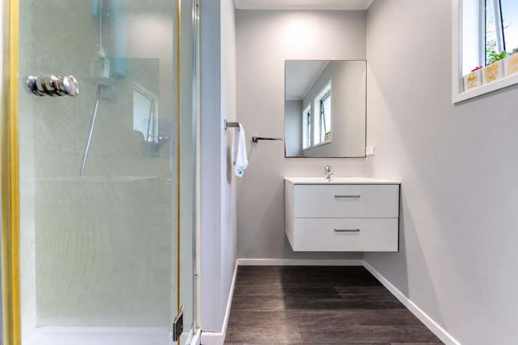 9 Bluewater Place Wattle Downs_8