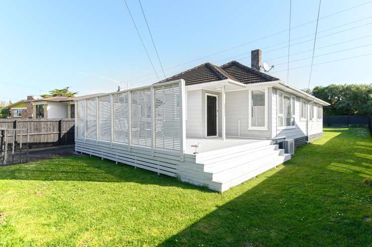 33 Sandbrook Avenue Otara_24