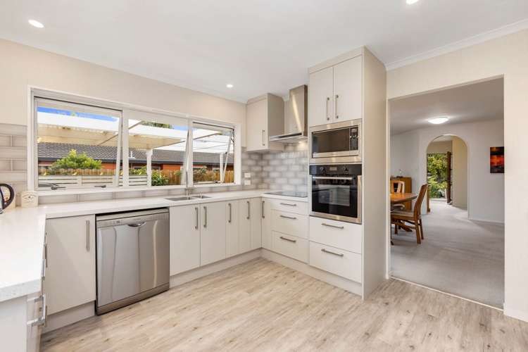 17 John Lister Close Golflands_8