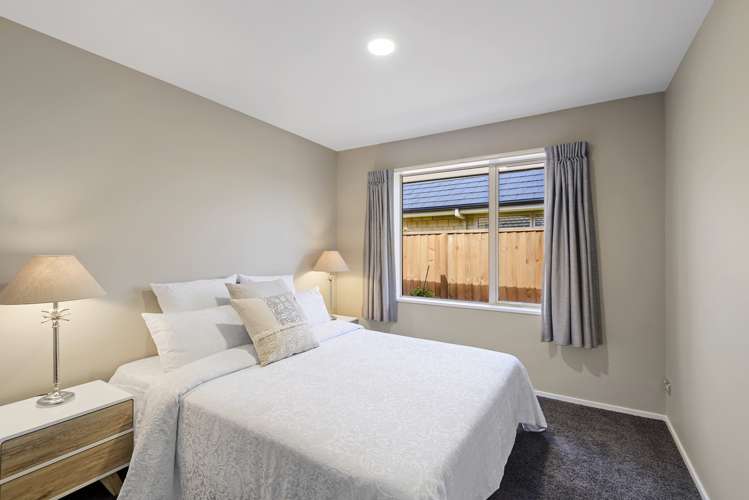 281 Southfield Drive Lincoln_21