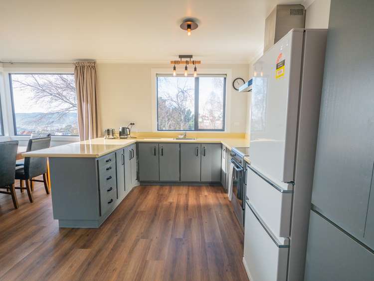 89 Columba Avenue Calton Hill_4