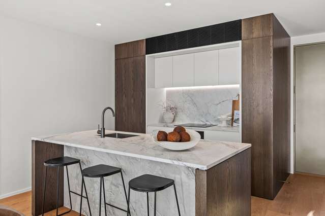 2/22 Clissold Street Merivale_3