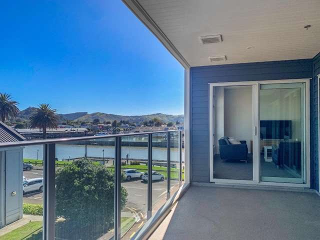 CITY CENTER-2 BEDROOM APARTMENT, FULLY FURNISHED AND READY TO MOVE IN!