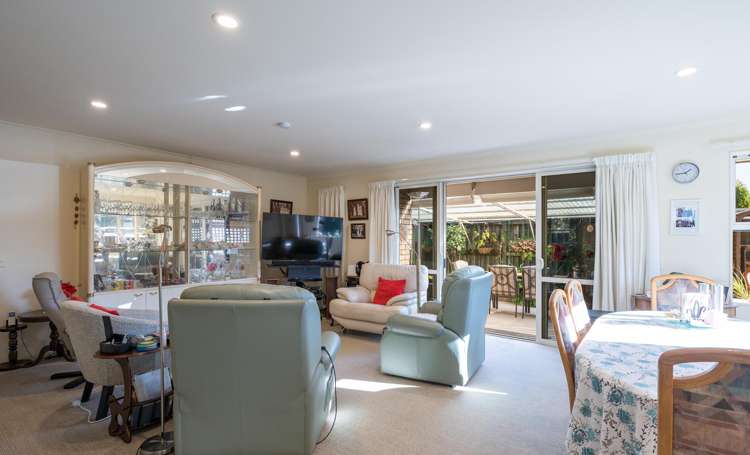 5 Sorrento Way The Wood_3