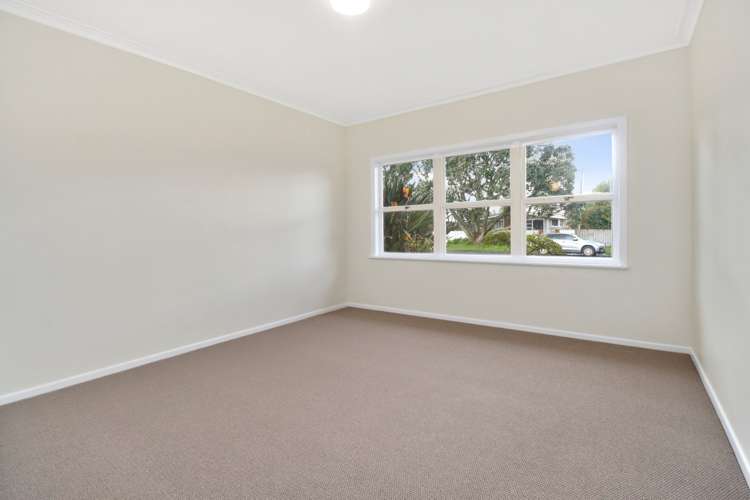 22 Graham Avenue Te Atatu Peninsula_10