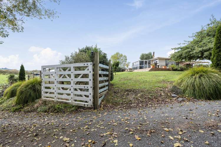 85 Paparamu Road Hauraki Surrounds_6