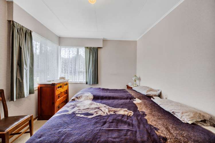 63 Longfellow Road Opunake_9