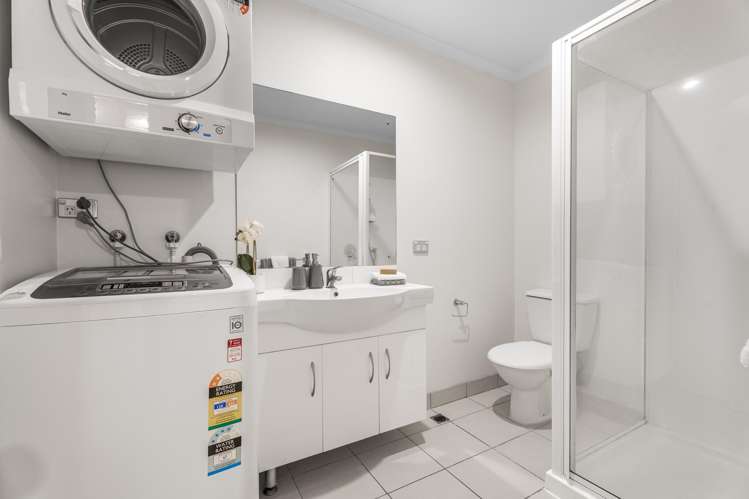 A516/176 Broadway Newmarket_11