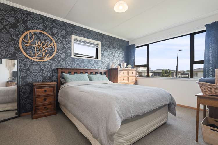 20 Somerset Crescent Highbury_9