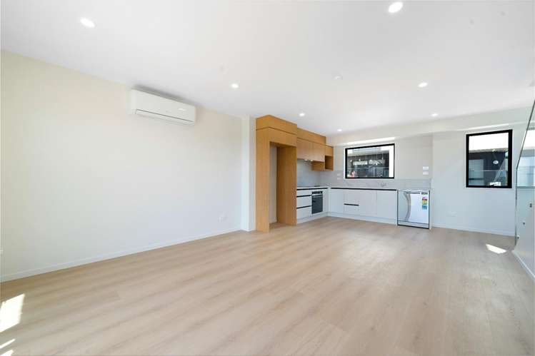 1/16 Hewlett road Massey_4