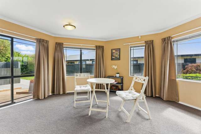 34 Strachan Way Highbury_4