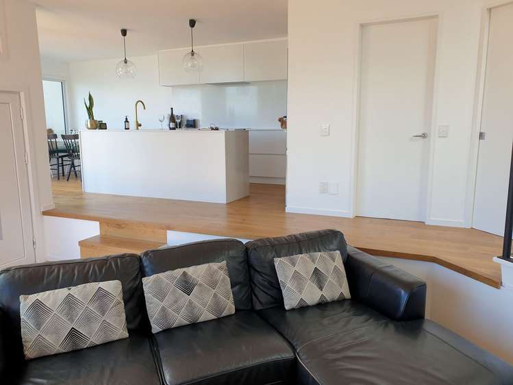 719 Marine Drive Eastbourne_8