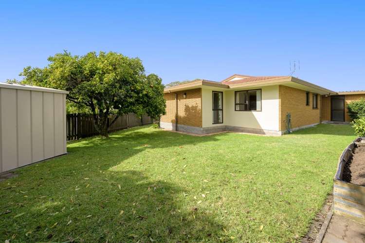 35 Clivedene Street Matua_21