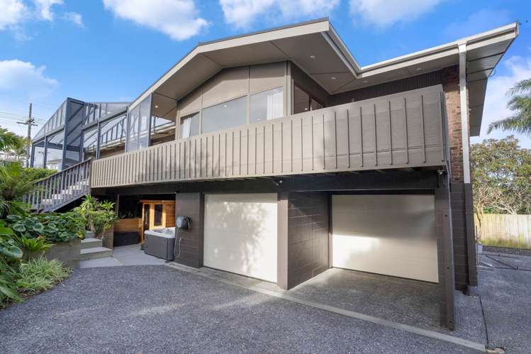 8 Riviera Place Hauraki_32