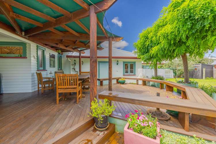 504 Avenue Road West Hastings_14