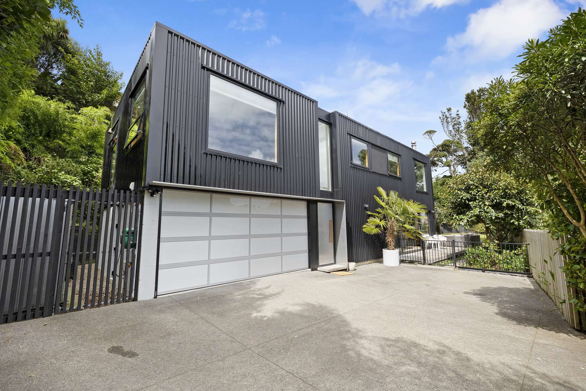 76 Cutfield Road New Plymouth Central_0