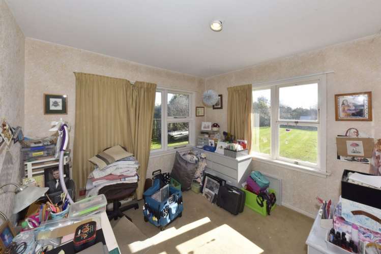 6 Adrian Place Shirley_16