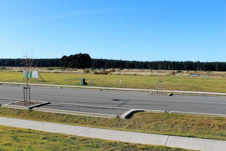 2 Rapaki Street Pegasus_3