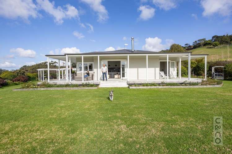 93 Alf Access Road Helensville_10