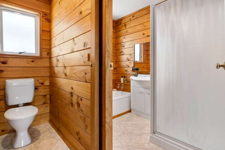 25 Waione Avenue Te Atatu Peninsula_13