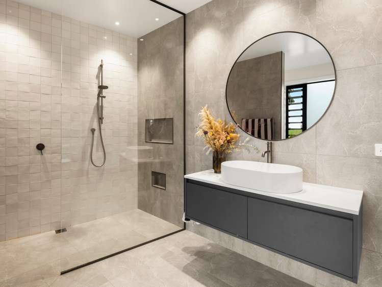 2/48 Livingstone Road Ngahinapouri_20