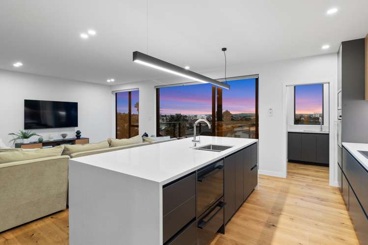 32 Seacliffe Road Hillsborough_6