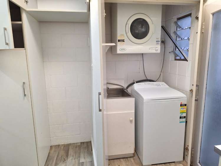 6/27 Don Croot Street 1703_9