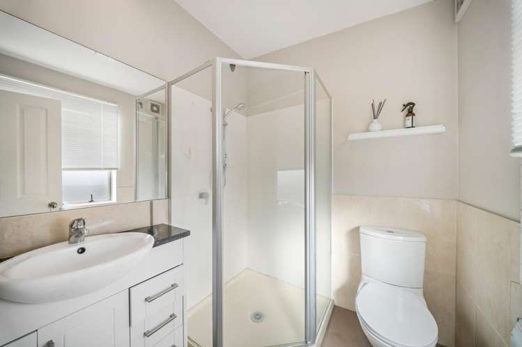 14/6 Islington Avenue New Lynn_13