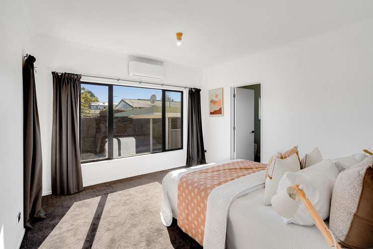 72 Fox Street Hamilton East_11