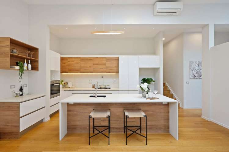 25c Marina Road Torbay_4