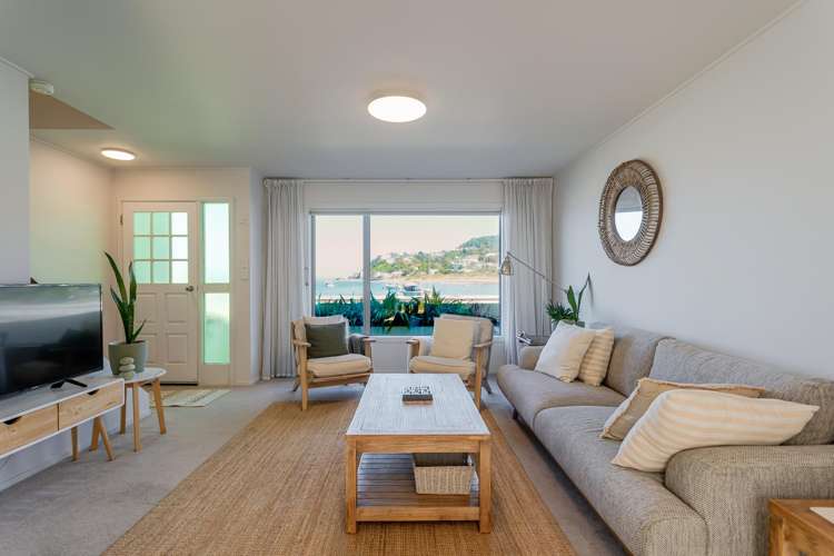 3/222 The Esplanade Island Bay_1