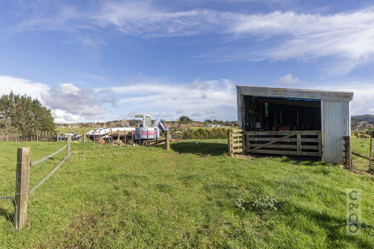 1242 State Highway 16 Waimauku_39