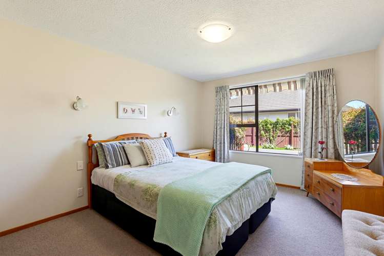 2/51 Solomon Avenue Redwood_6