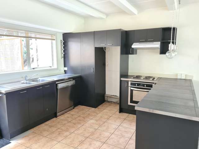 14a Captain Scott Road Glen Eden_1