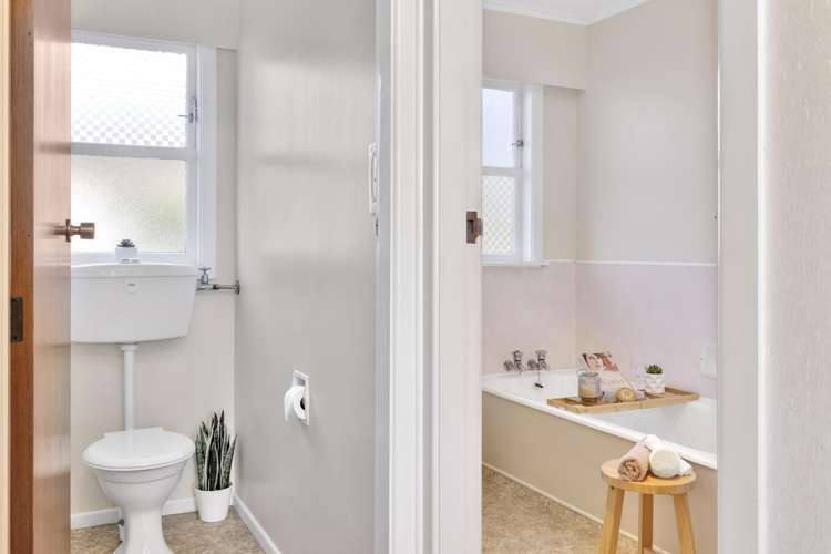 33A Saint Edmund Crescent Tawa_11